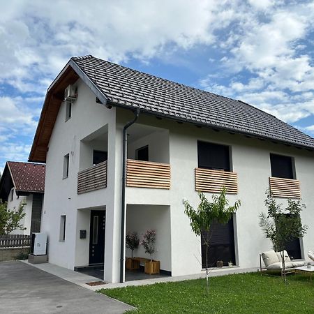 Aura Apartments زيروفنيكا المظهر الخارجي الصورة
